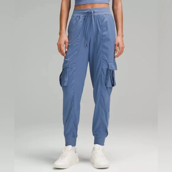 🆕💙 Lululemon Dance Studio Relaxed Fit Mid Rise Cargo Jogger - Oasis Blue - Picture 9 of 10